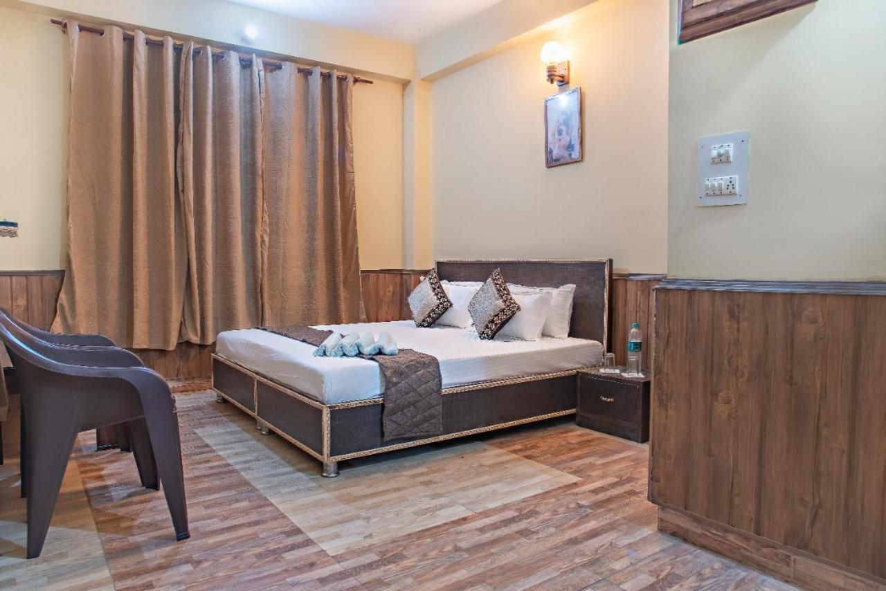 Pine Villa Касаули Екстериор снимка