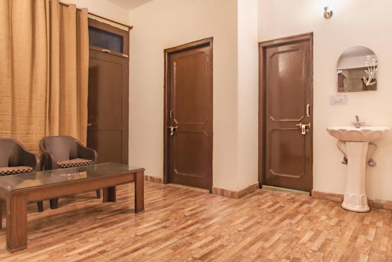 Pine Villa Касаули Екстериор снимка