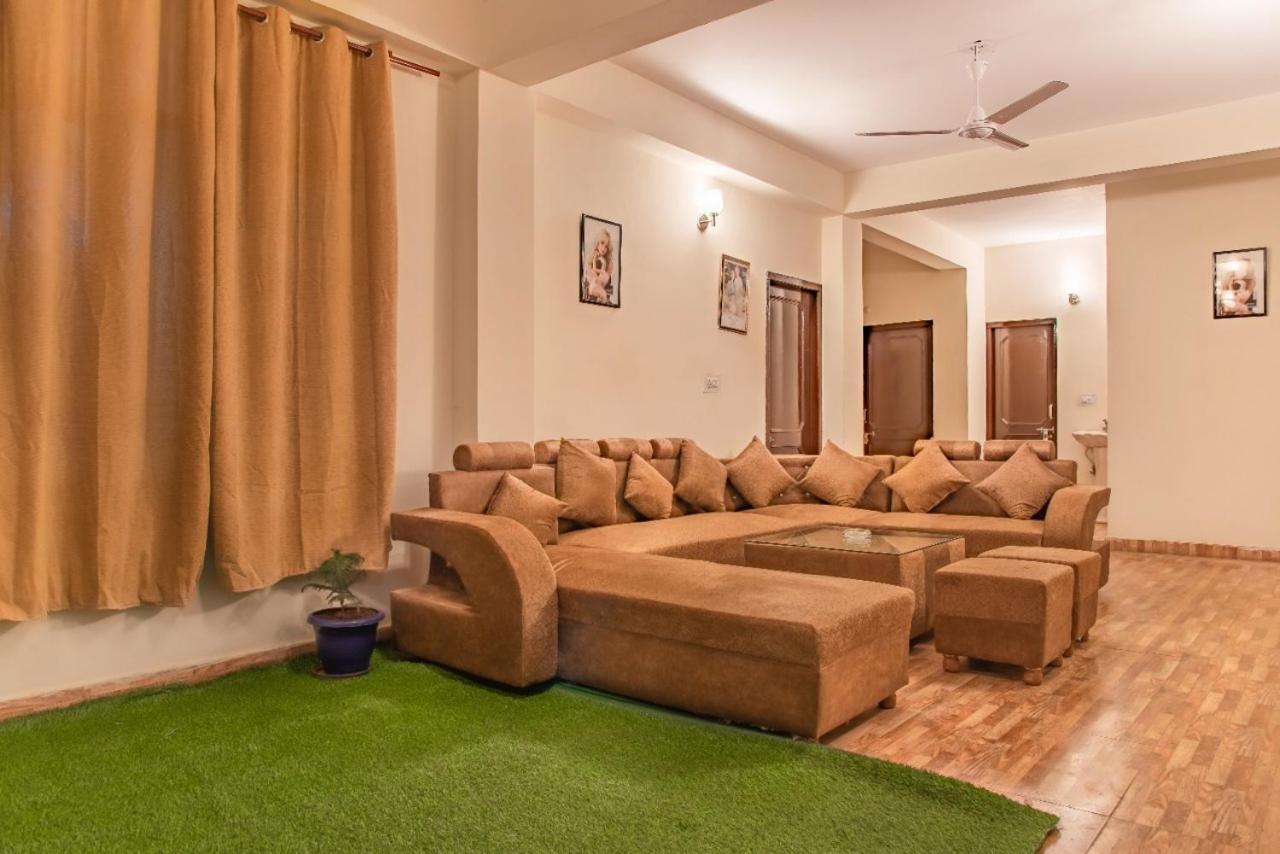Pine Villa Касаули Екстериор снимка