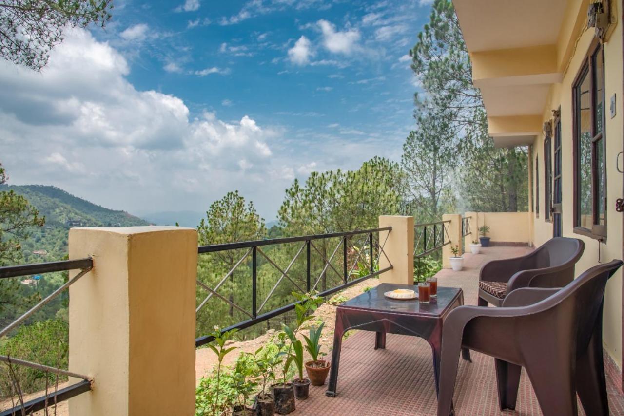 Pine Villa Касаули Екстериор снимка